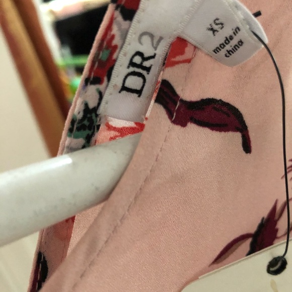 Beautiful pink flowered flowing top,very pretty ! - Picture 6 of 8